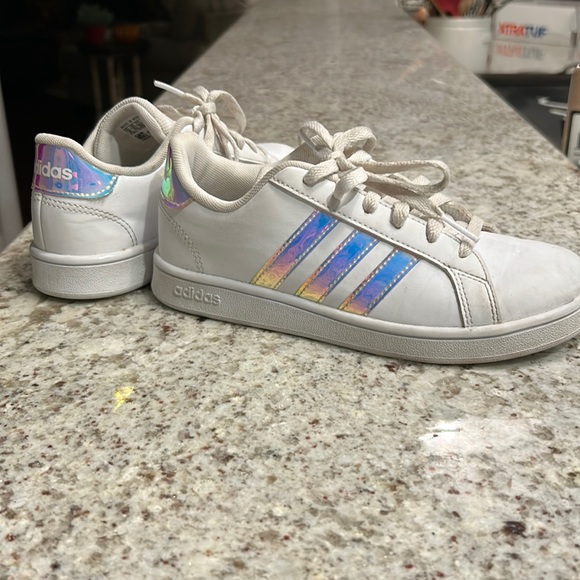 adidas Other - Adidas girls white sneaker